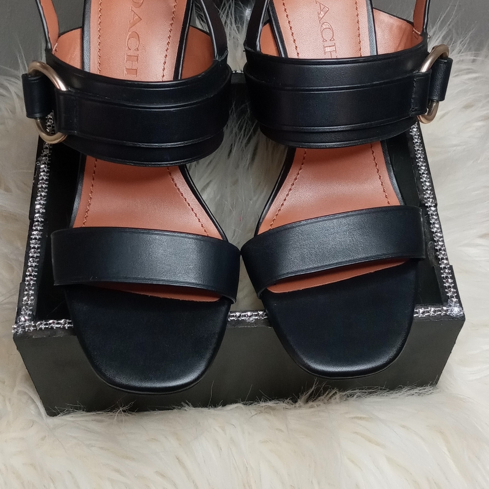 Shoes - Picture 7 of 8
